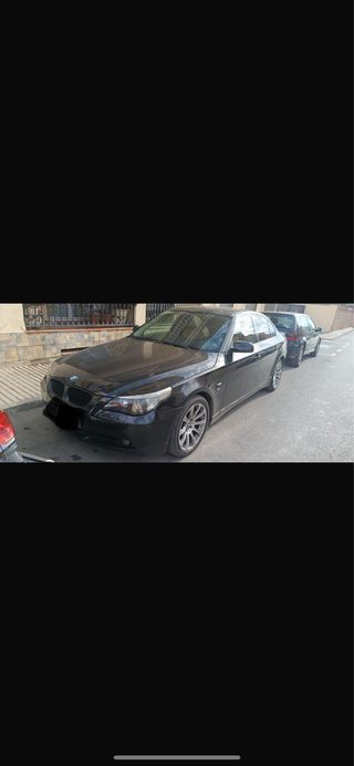 Llantas BMW E60 18 pulgadas. Las gomas están 80%.