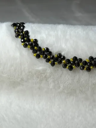 Collana cristalli e perline nero oro