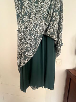 Vestido verde azulado estampado blanco