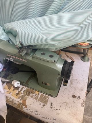 6 Máquinas de Coser Profesionales