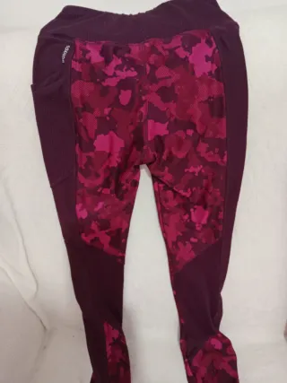 Mallas deportivas camuflaje rosa y morado
