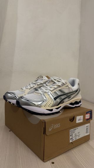 Asics Gel-Kayano 14 Plata/Blanco Nuevas