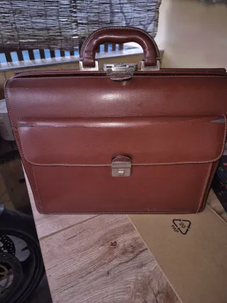 Maletín de piel Katana Marrón