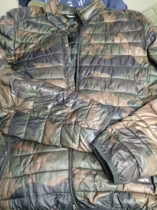 Cazadora camuflaje Pull&Bear hombre