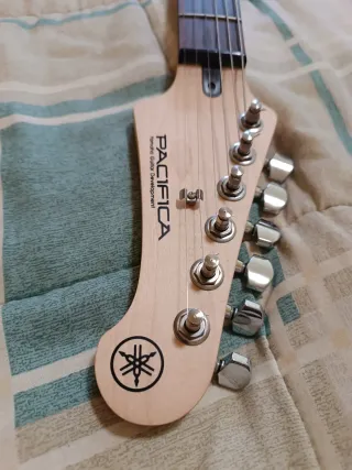 Yamaha Pacifica 112J RM Guitarra Eléctrica