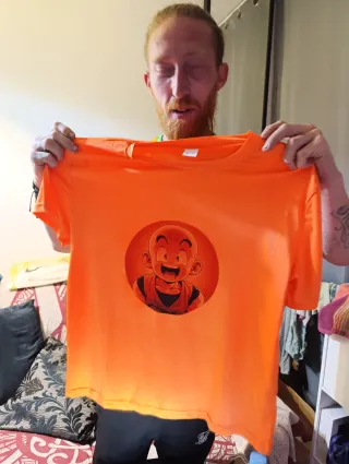 Camiseta Anime Capsule Corp Negra