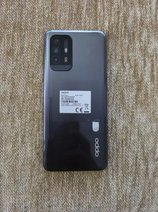 Móvil Oppo Blanco y Azul