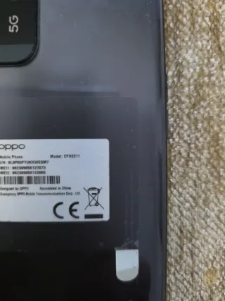 Móvil Oppo Blanco y Azul