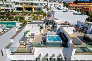 Chalet en alquiler en Lomas de Marbella Club - Puente Romano en Marbella