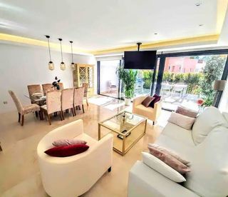 Chalet en alquiler en Lomas de Marbella Club - Puente Romano en Marbella