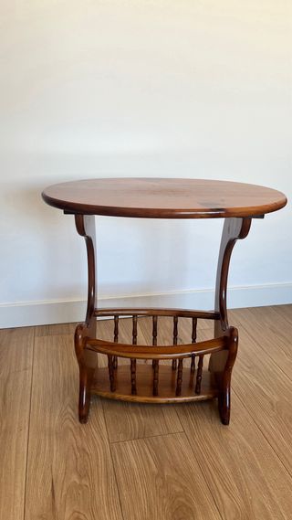 Mesa auxiliar de salón de madera