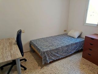 Piso en alquiler en Barrio de Zaidín en Granada