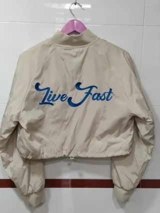 Cazadora Bomber Beige Bershka