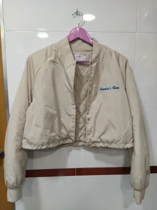 Cazadora Bomber Beige Bershka