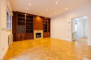 Casa adosada en alquiler en Mirasierra en Madrid