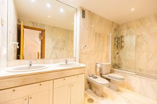 Casa adosada en alquiler en Mirasierra en Madrid