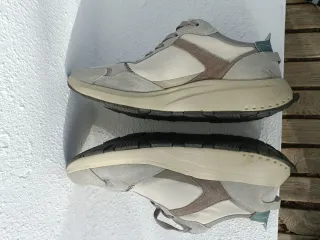Zapatillas Scalpers Talla 42 Beige/Gris