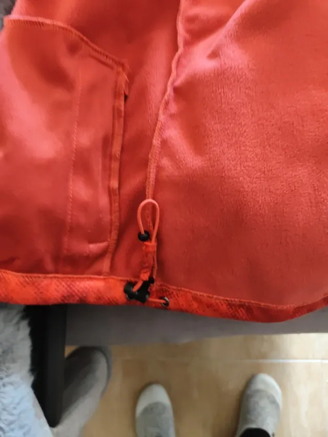 Jaqueta polar com capuz e zíper tamanho 10