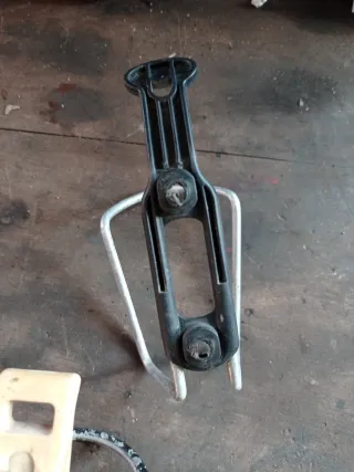 Portabidones antiguos para bicicleta