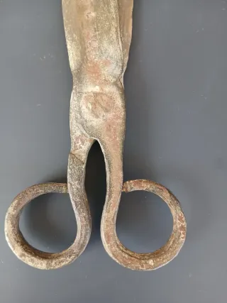 Tijeras antiguas de metal