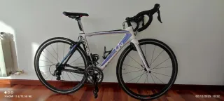 Bicicleta de carretera Liv