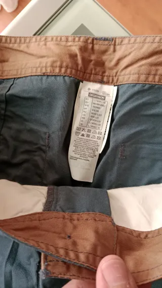 Pantalón trekking Quechua gris