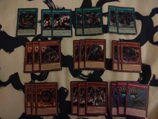 Lotto Carte Yu-Gi-Oh! Mazzi e Handtrap