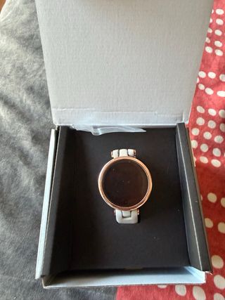Reloj Garmin Lily Beige/Oro Rosa con caja