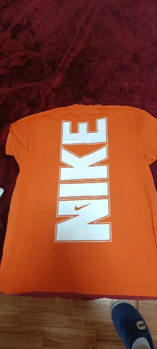 .camisetas originales burberry tommy nike.