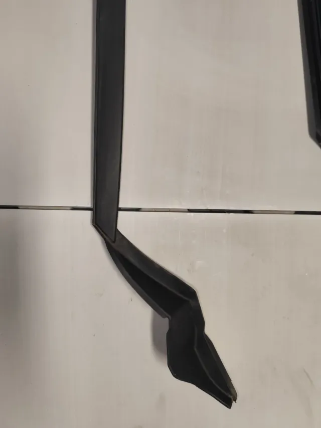 Molduras Parabrisas Toyota C-HR Originales