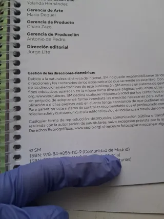 Ciencias Sociales. 2 Primaria. Revuela. Comunid...