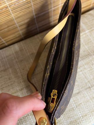 Borsa a spalla vintage Y2K monogram