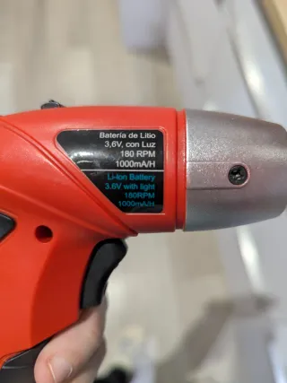 Destornillador Eléctrico con Accesorios