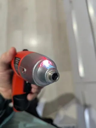 Destornillador Eléctrico con Accesorios