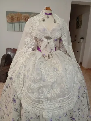 Traje de Fallera completo
