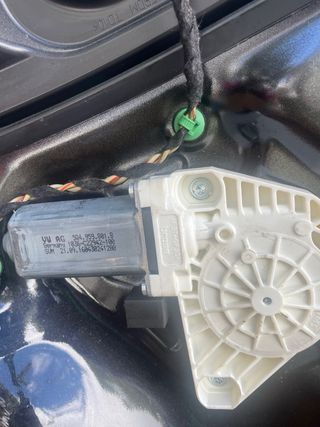 Despiece Puerta Piloto VW Passat 2016