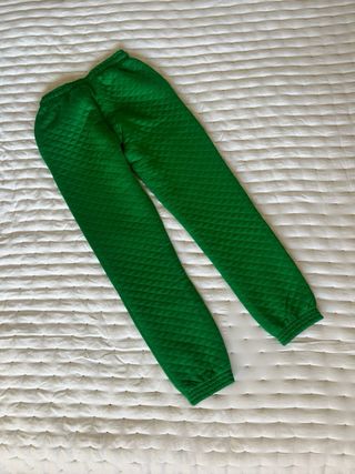 Pantalón chándal acolchado verde