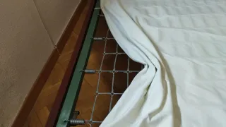 2 Camas 90 estrustura Madera con somier y colchón