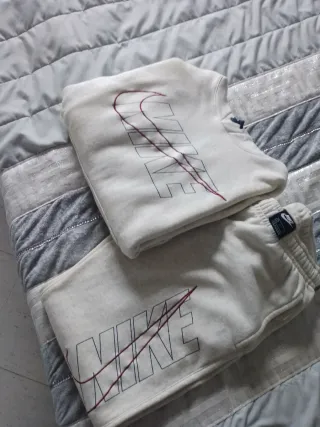 Pantalón Nike Blanco roto