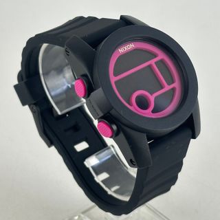 Nixon The Unit 40 Esfera Negra y Rosa