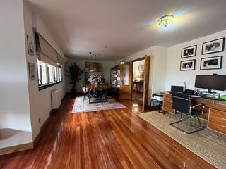 Piso en alquiler en Castillejos en Madrid