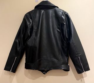 SIN ESTRENAR - Biker negra Pull&Bear