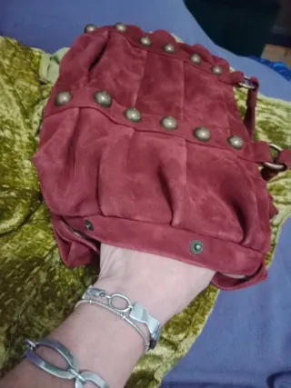 Bolso Ante Cabrino Rojo Dorado Grande