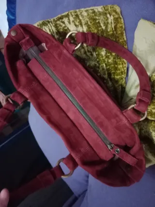 Bolso Ante Cabrino Rojo Dorado Grande