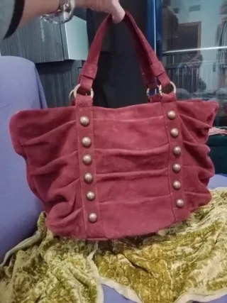 Bolso Ante Cabrino Rojo Dorado Grande