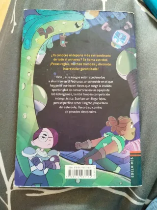 Libros a partir de 8 años,2€ cada libro, 4€ todos