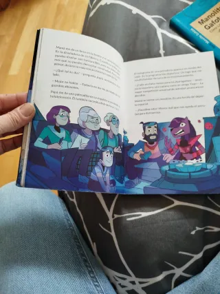 Libros a partir de 8 años,2€ cada libro, 4€ todos