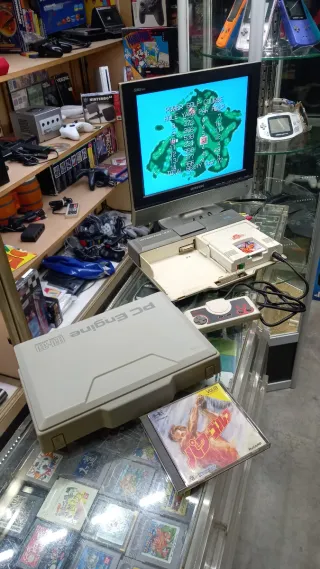PC Engine + base + juego