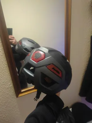 Casco para Monopatín Eléctrico Marca Coetec.