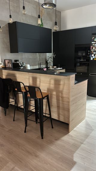 Taburetes estilo industrial metal y madera. 3 unid